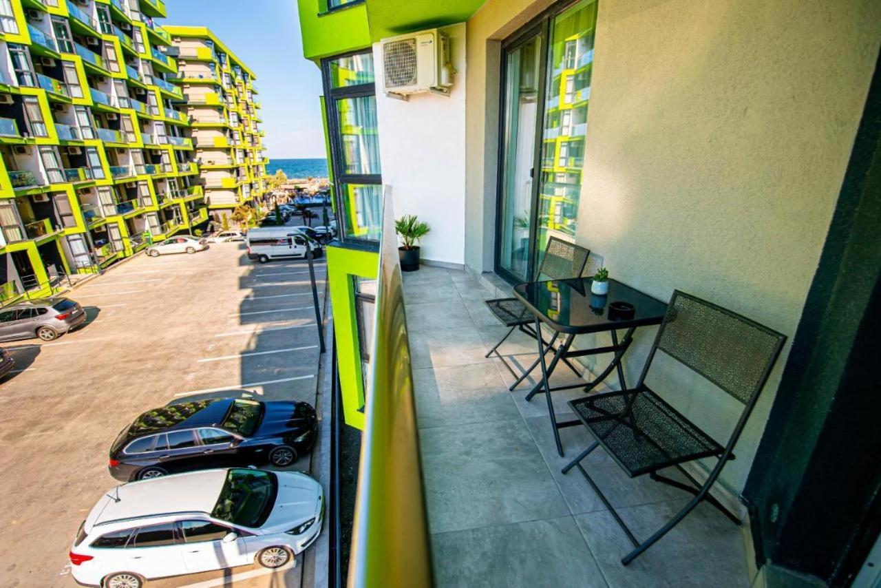 Apartament Katrina - Alezzi Beach - Sea View Năvodari Екстериор снимка